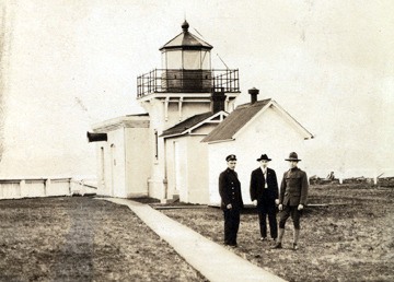 The Point No Point lighthouse circa 1918.