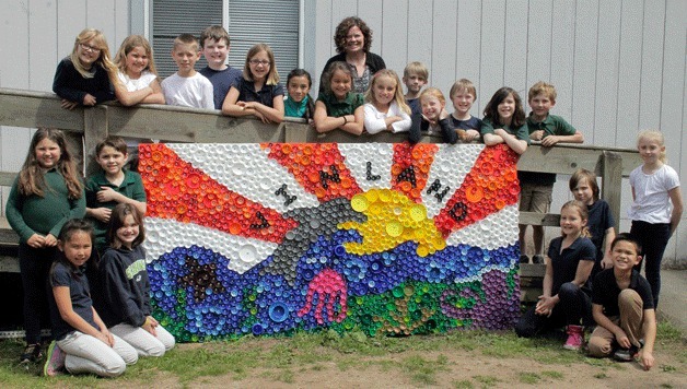 Rebecca Ryan's third-grade class at Vinland Elementary put together a mural featuring the school mascot