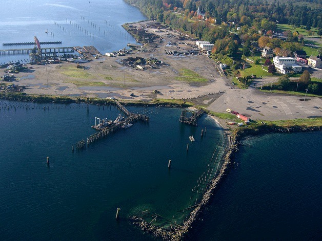 The Port Gamble Bay cleanup process aims to eliminate threats to human health and the environment while minimizing impacts of cleanup. The project is scheduled to conclude in January 2017.