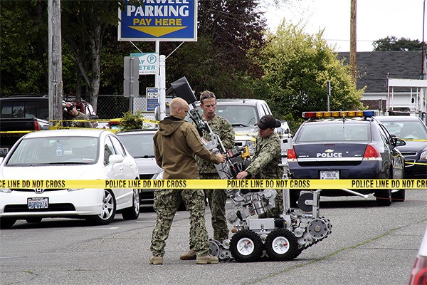 A suspicious package found near Naval Sea Systems Command in downtown Bremerton closed Fourth Street between Park and Warren Avenues Monday morning and brought out a team from the U.S. Navy Explosive Ordinance Disposal Detachment. This story will be updated as more information becomes available.