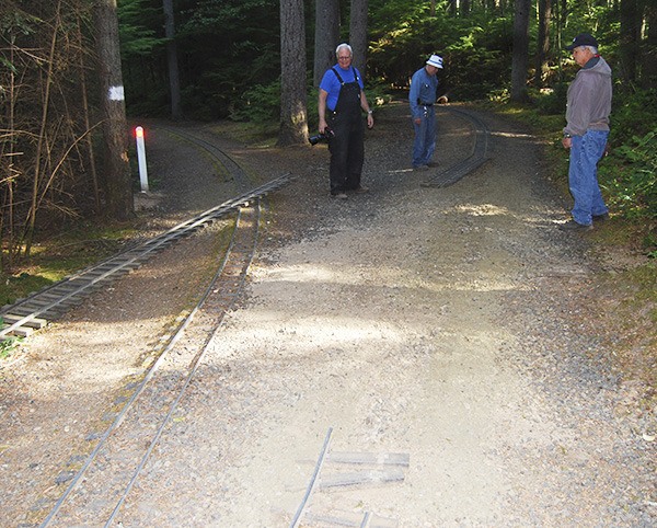 Vandels the night of Aug. 6 tore out approximately 75 feet of 7-12-inch-gauge rail track at South Kitsap Regional Park. The volunteer Kitsap Live Steamers organizaation