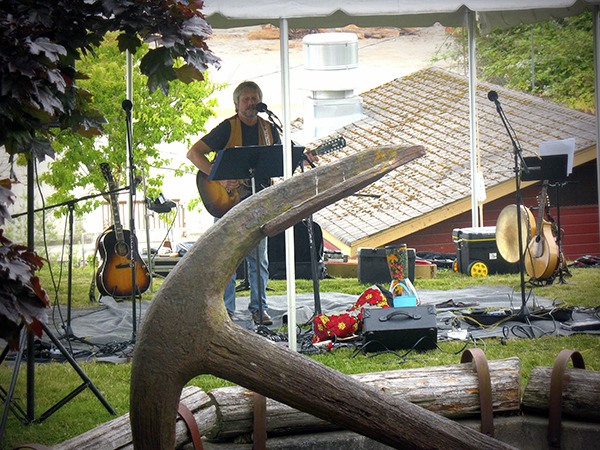 Chris Glanister and other performers bring their unique folk style to the Port Gamble Maritime Music Festival.