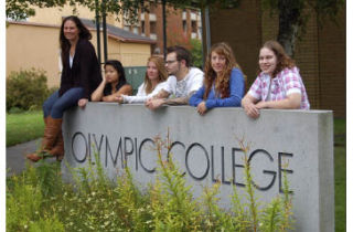 Olympic College students (from left) Annmarie Norcott