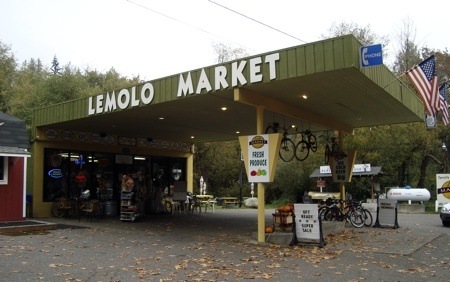 Owners of the Lemolo Market