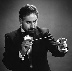 Conductor Alan Futterman is the Music Director of the Bremerton Symphony Orchestra.