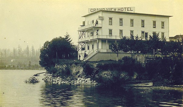 The Grand View Hotel