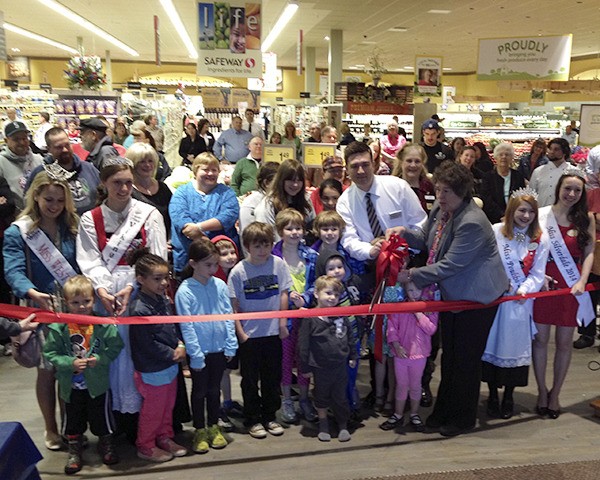 Pete Cholometes of Poulsbo shot this photo of the ribbon-cutting ceremony at Poulsbo Safeway