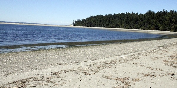 The beach running along the north end of the county in Hansville includes Foulweather Bluff and the Foulweather Bluff Preserve. The preserve