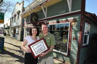 Carin and Rohn Rutledge who own Main Street Ale House in Kingston are celebrating the establishment's 10th anniversary.
