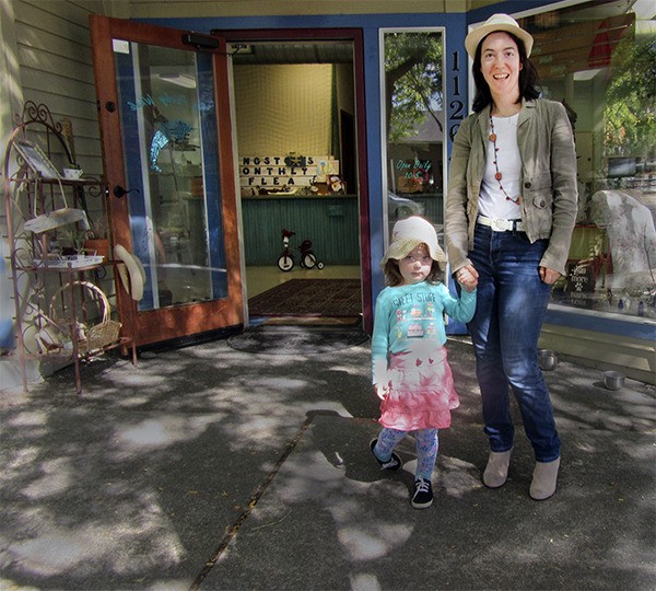 Paisley Whale owner Marie Deno and her three-year-old daughter