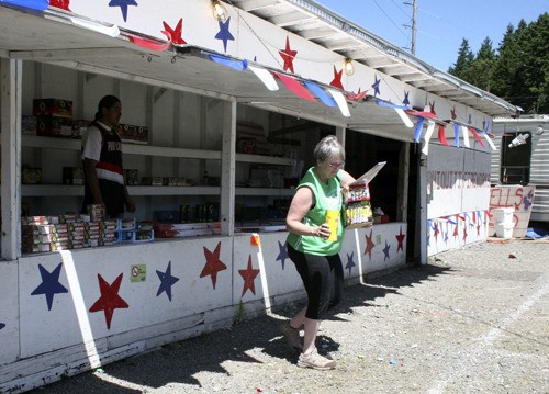 Suquamish resident Carol Estes hit the fireworks jackpot on Wednesday afternoon. She planned on a late family celebration as her grandchildren were out of town on the Fourth.
