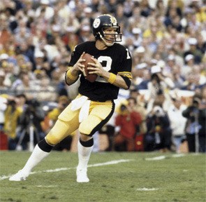 NFL Hall of Famer Terry Bradshaw will 'raise the roof' for local housing.