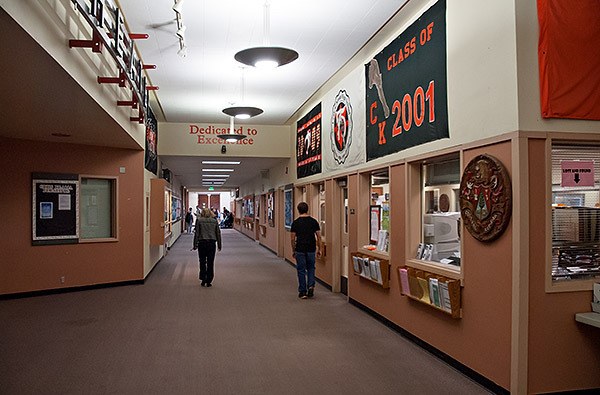 A main hallway just off the main Central Kitsap High School entrance. The building lacks ceiling-mounted fire suppression sprinklers and is not up to code. The building is also not up to seismic code.