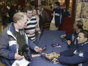 Seattle Mariner Mike Morse was at Olympic College on Tuesday signing autographs during the annual Mariners Caravan.