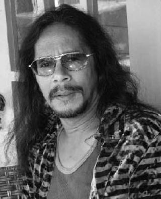 Leon Hendrix will perform at Moondogs Too tonight at 7 p.m.