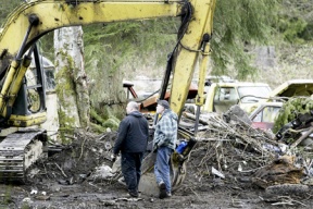 Residents feel removal of junk cars stalled