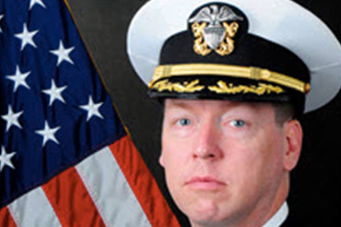 Capt. Kevin Lenox takes command of USS Nimitz Jan. 12