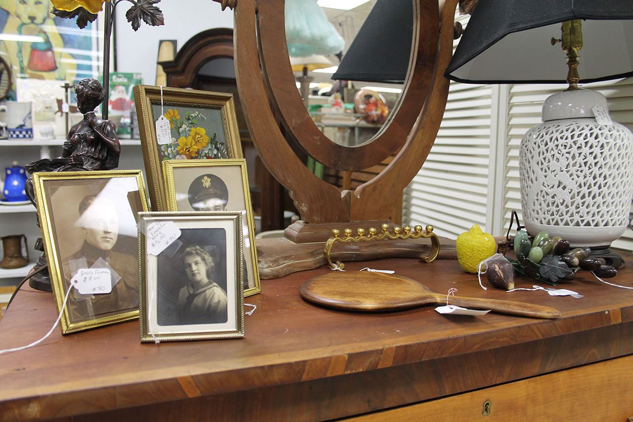 You’ll find antiques, vintage items, and retro items at the Kitsap Antique & Vintage Show, Feb. 25 and 26 at the Kitsap County Fairgrounds. This display is at Poulsbo Mercantile, which will have a booth at the show. (Richard Walker/Kitsap News Group)