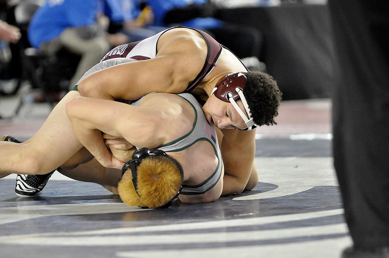 South Kitsap wrestlers place fifth at Mat Classic
