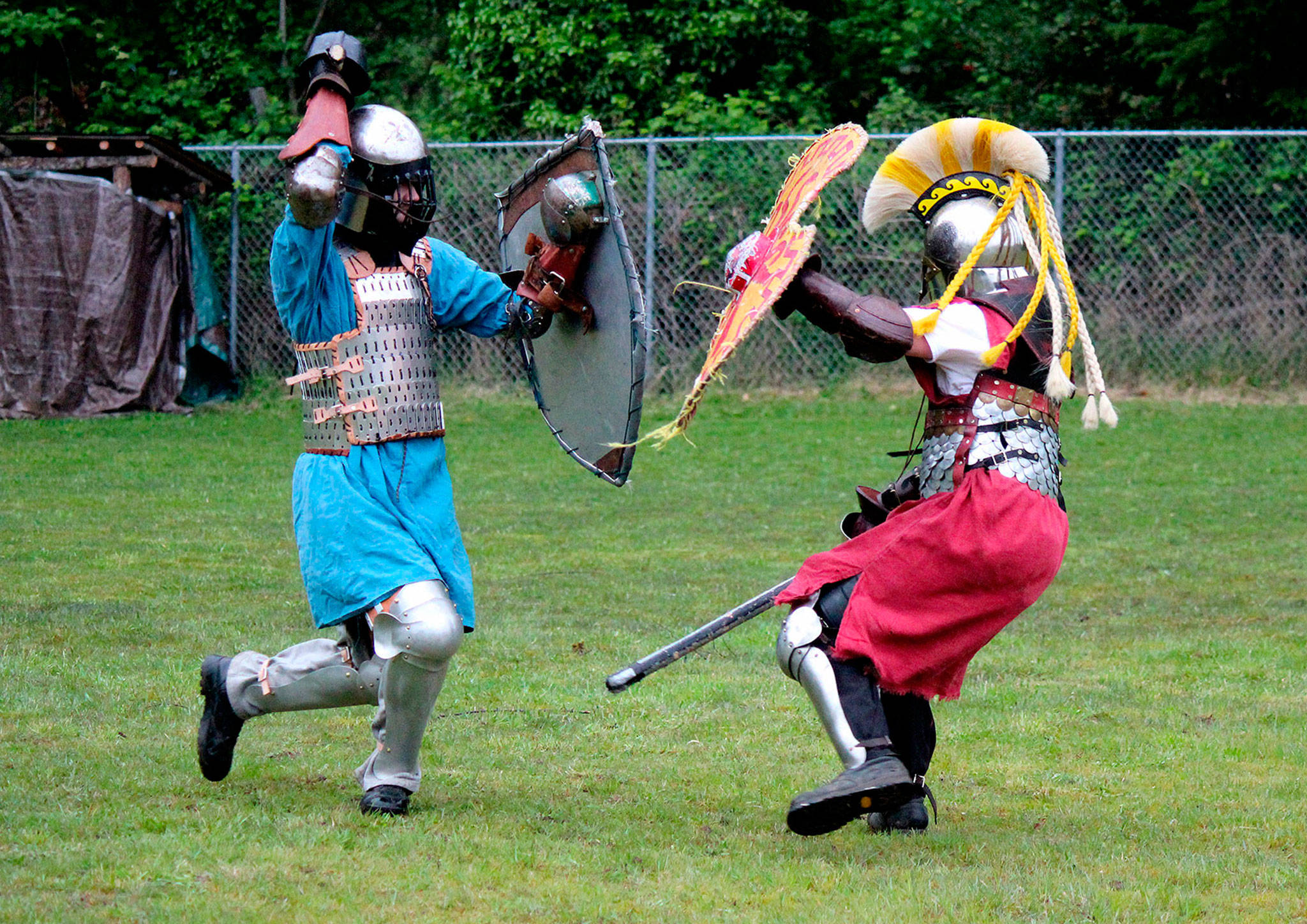 SCA members practice one-on-one combat.                                Michelle Beahm / Kitsap News Group