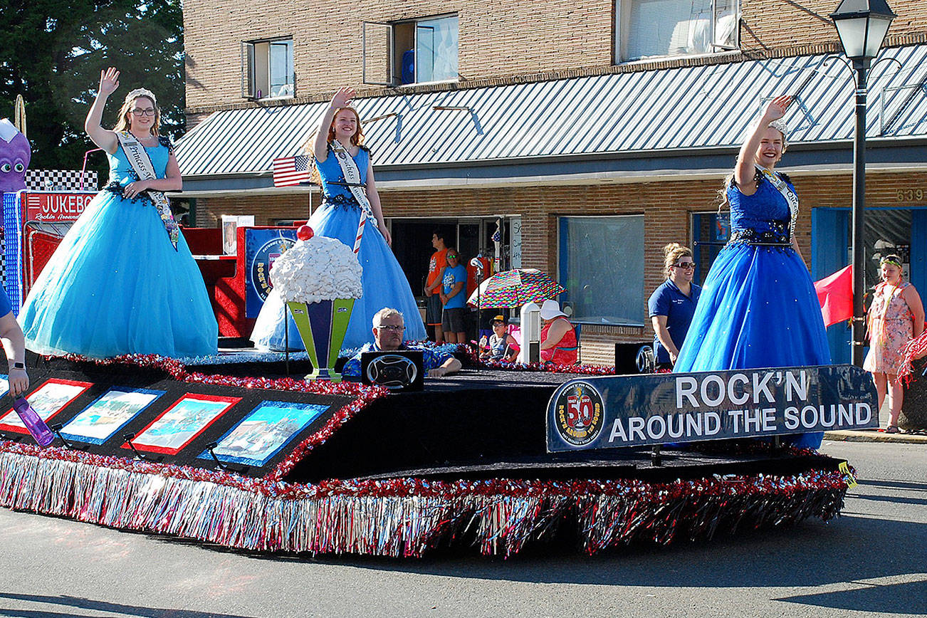 Port Orchard celebrates 50 years of Fathoms O’ Fun parades