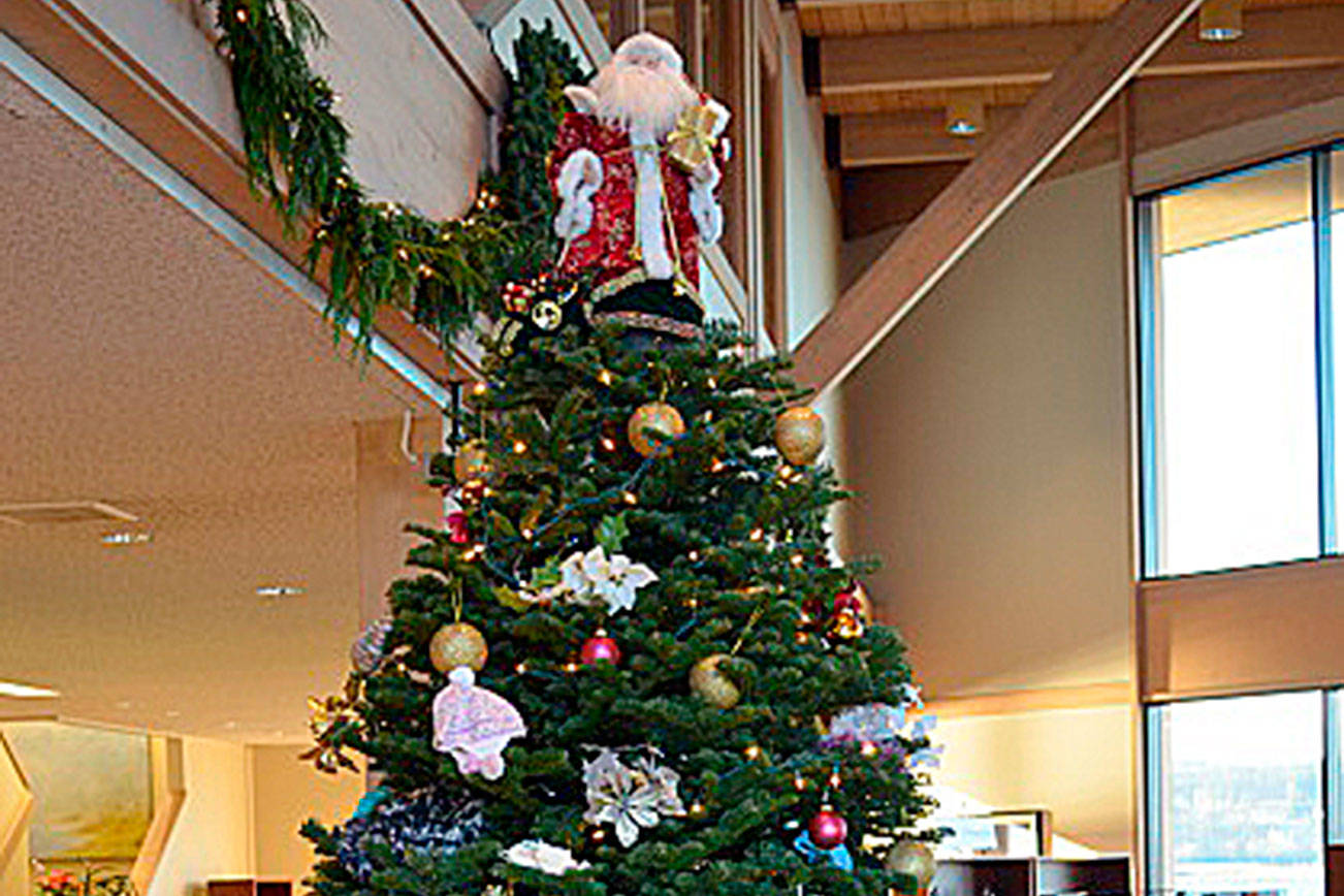 Kitsap Bank joins Soroptimists to sponsor Knittin’ Tree drive