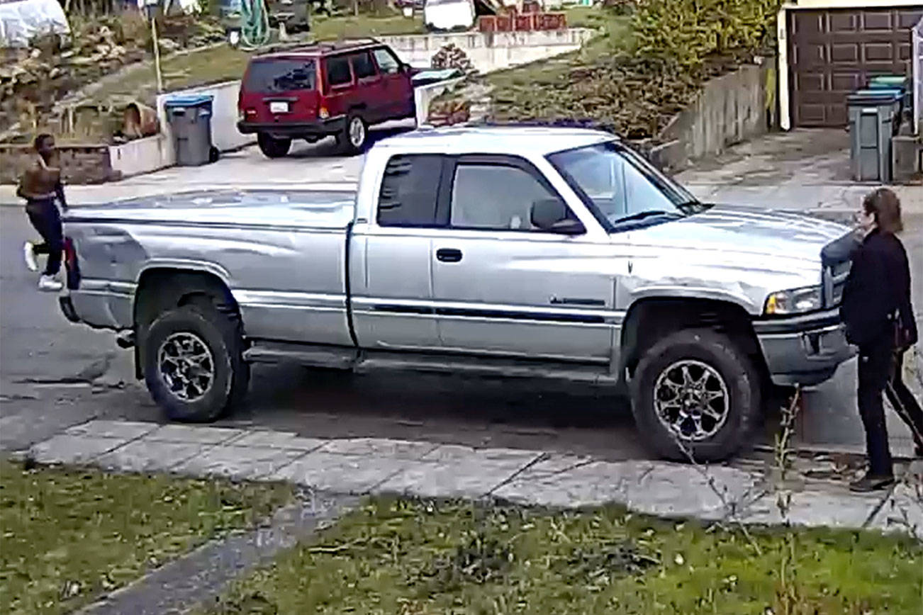VIDEO: Auto theft in Bremerton caught on surveillance tape