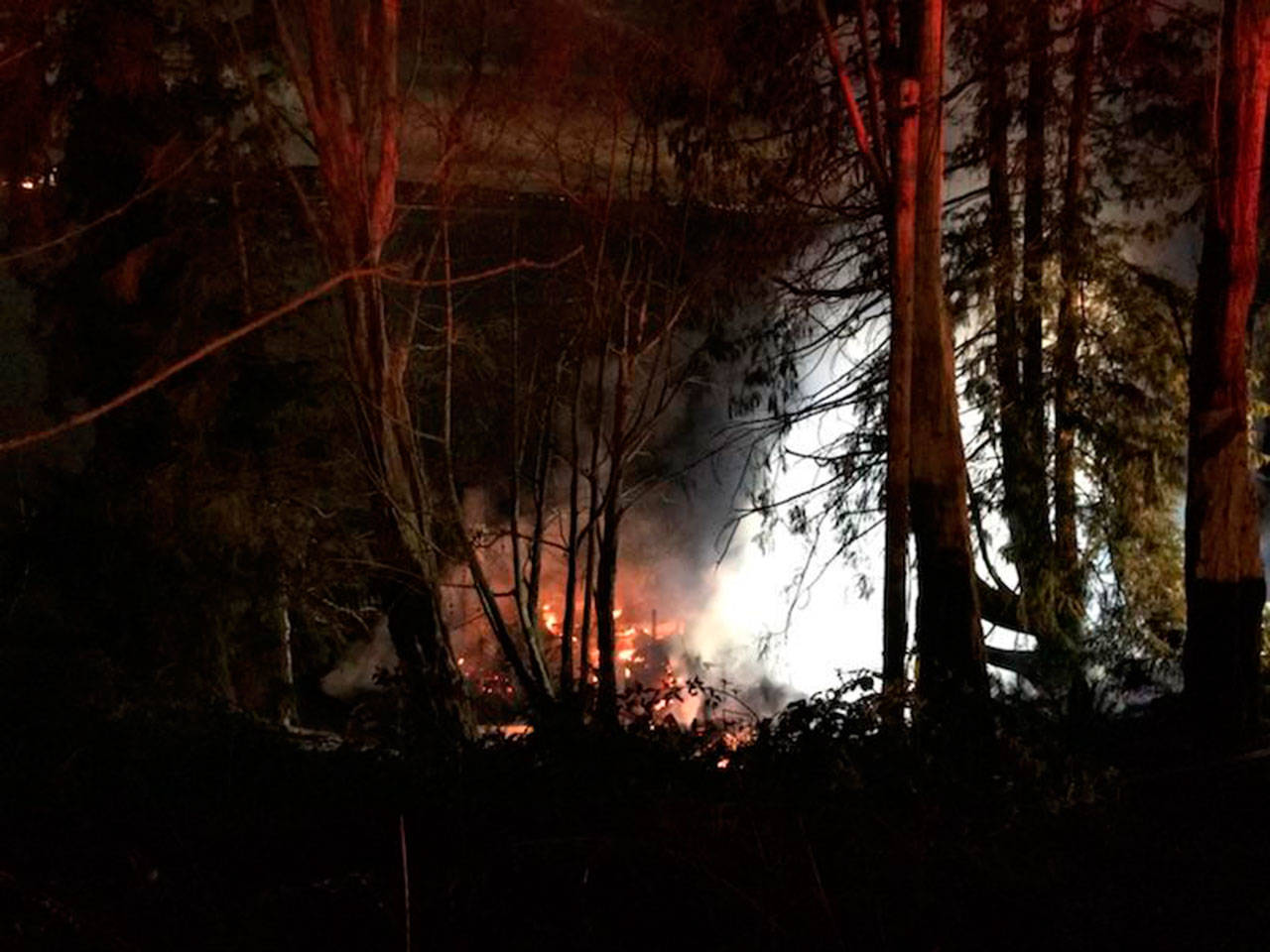 UPDATE - Blaze destroys beach home in Kingston