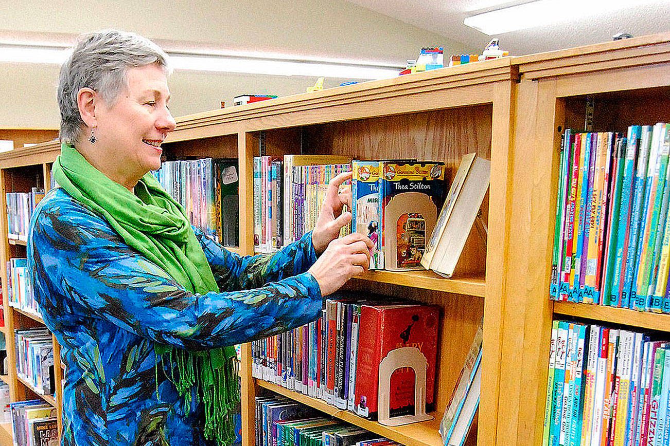 Lavin closes final chapter of her career at Manchester Library