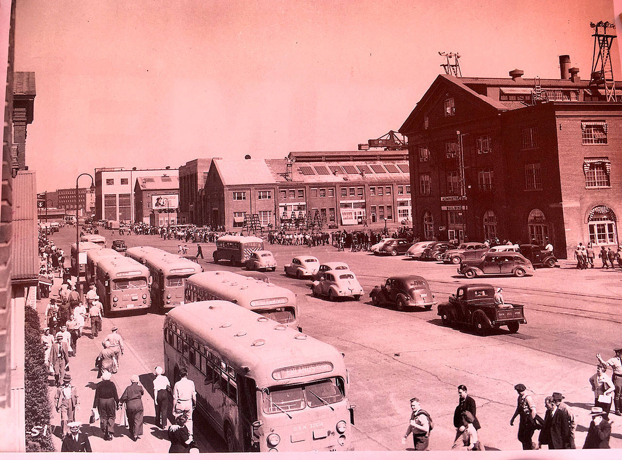 Bus program recalls World War II buildup in Bremerton