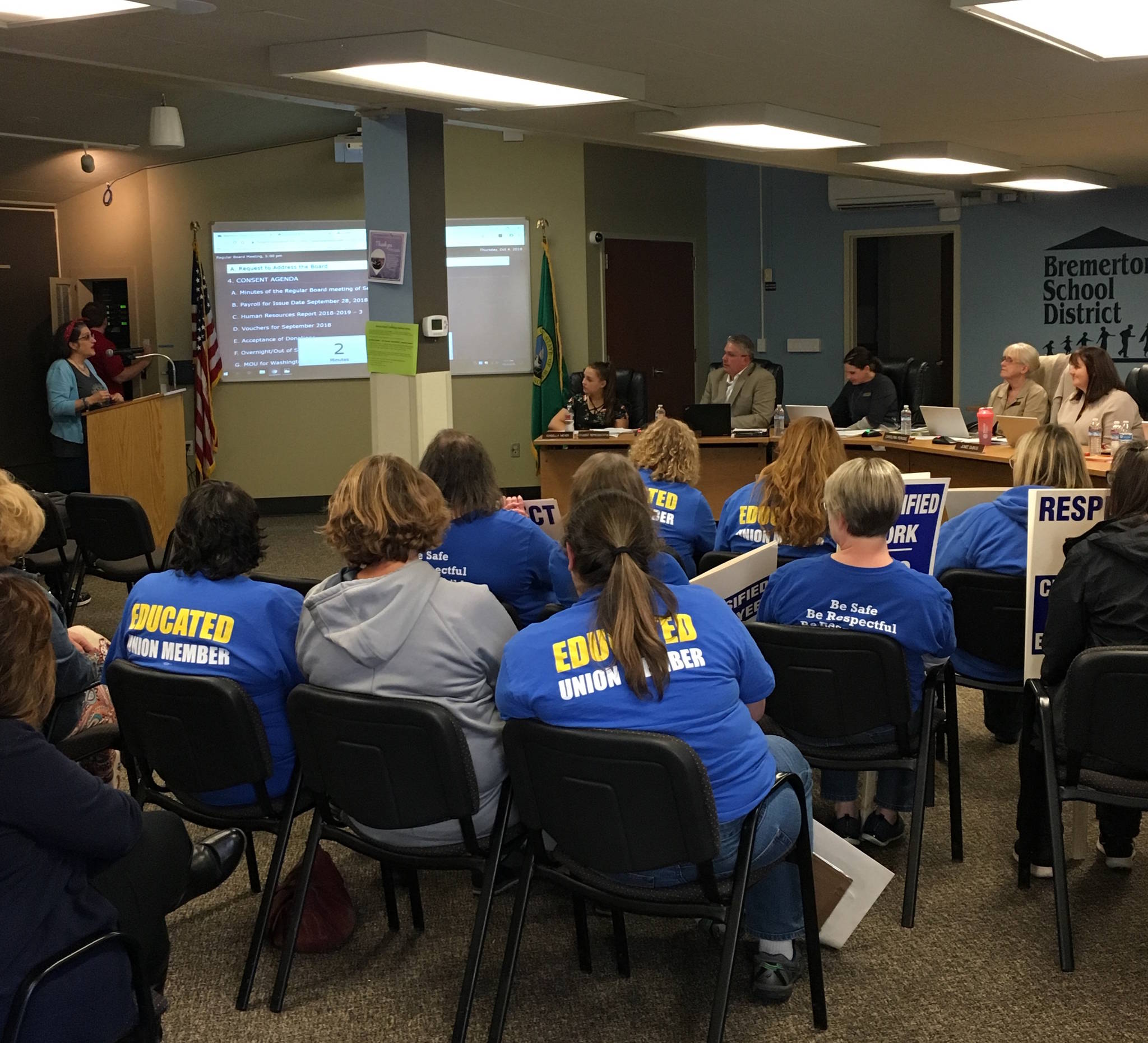 Bremerton makes deal with school support staff, quelling threat of work stoppage