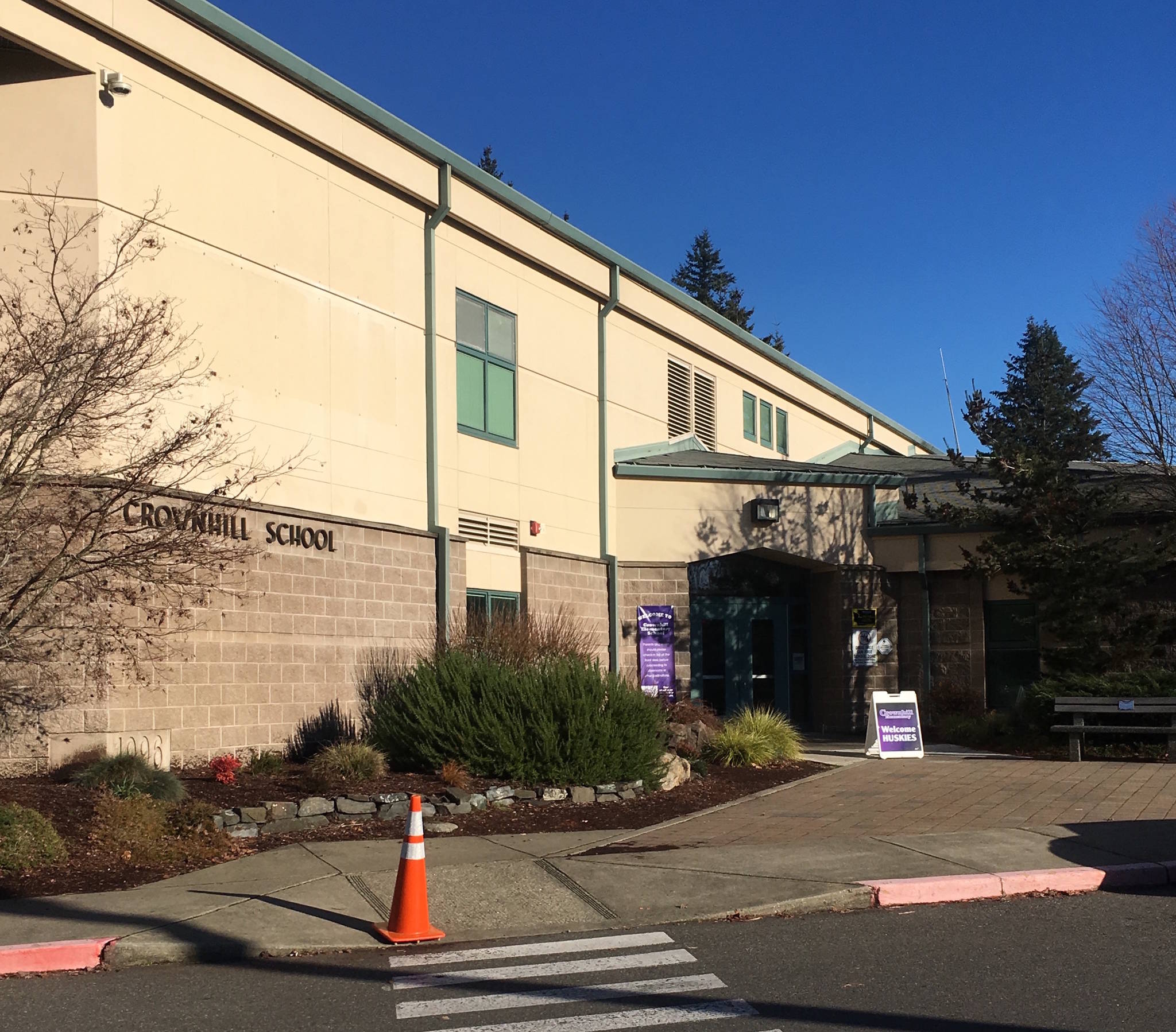 Break-in reported at Bremerton’s Crownhill Elementary Wednesday