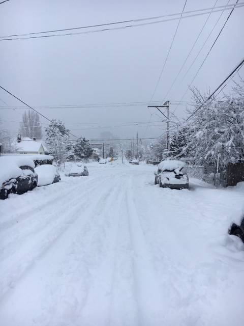 ‘Travel warning’ issued for Bremerton, drivers advised to stay off roads