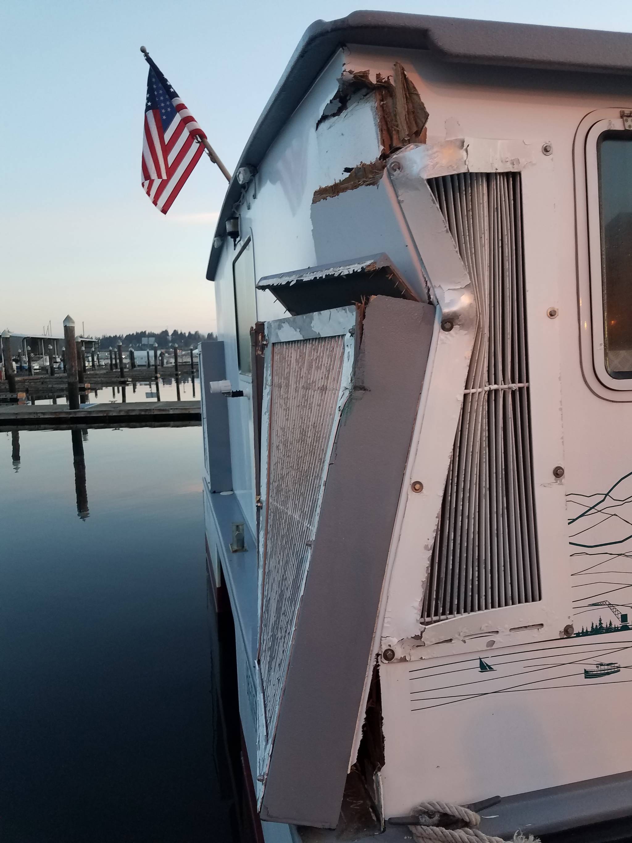 Bremerton foot ferry collision halts service, no injuries reported