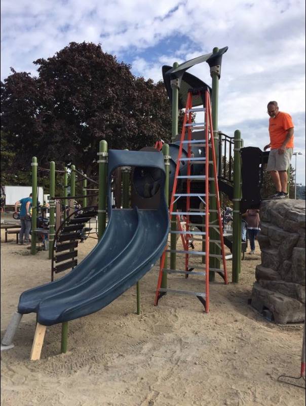 Manette Park reopens