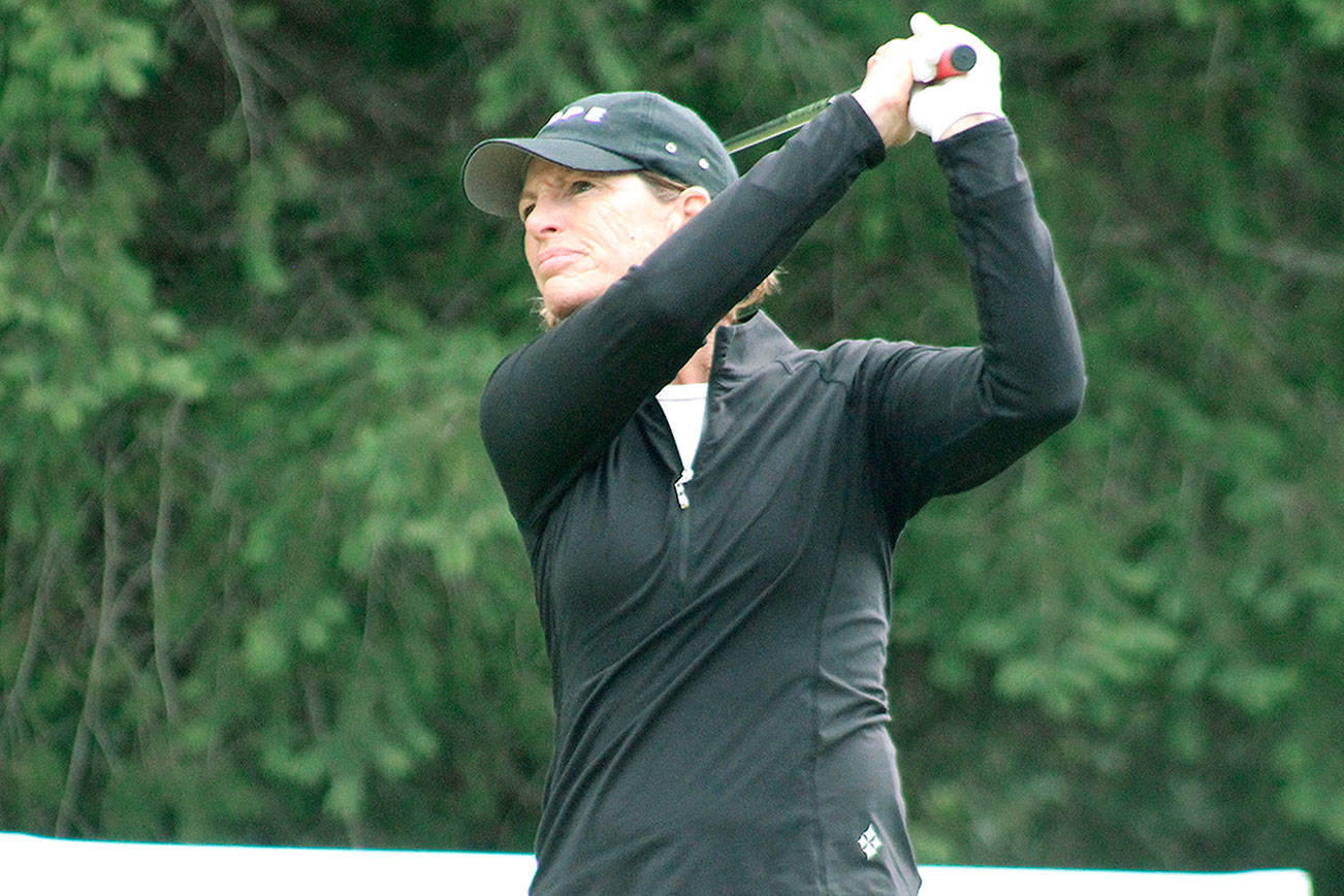 Juli Inkster shot an 8-under 65 in round one. (Mark Krulish/Kitsap News Group)