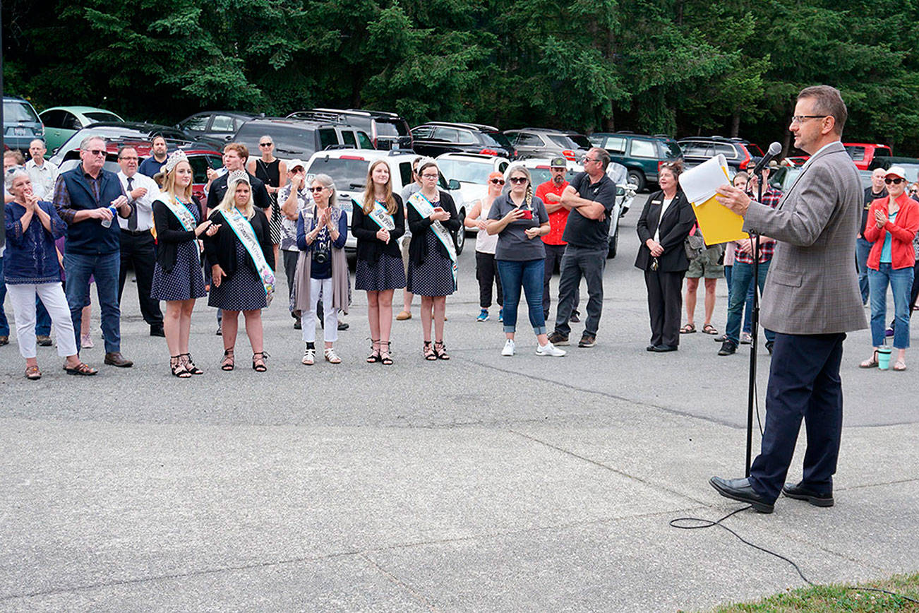 Cutting the cake: Tremont celebration notes end of construction