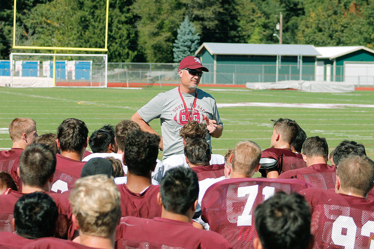 Backed by coaching talent, South Kitsap hopes for improved grid season