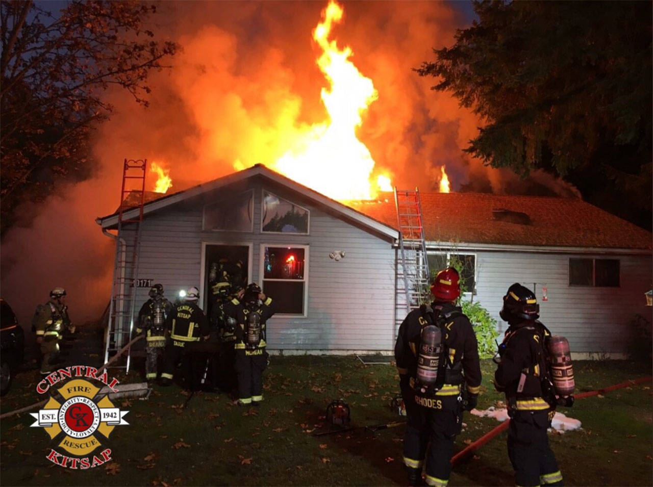 Lone occupant escapes morning house fire in Silverdale