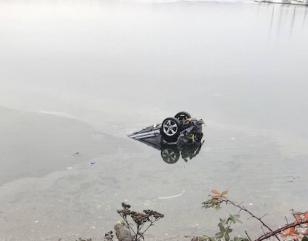 One dead after car careens into water along Fjord Drive in Poulsbo