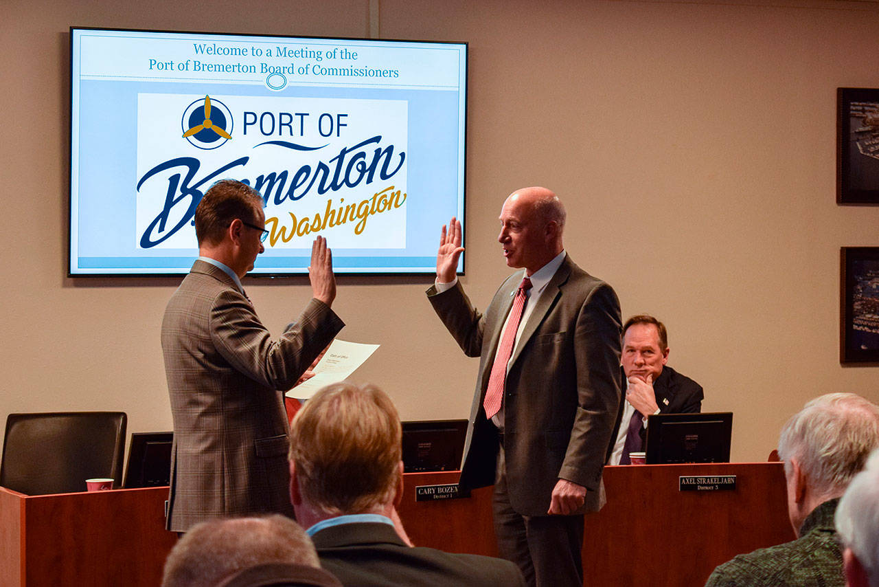 Anderson sworn in as commissioner at Bremerton port meeting