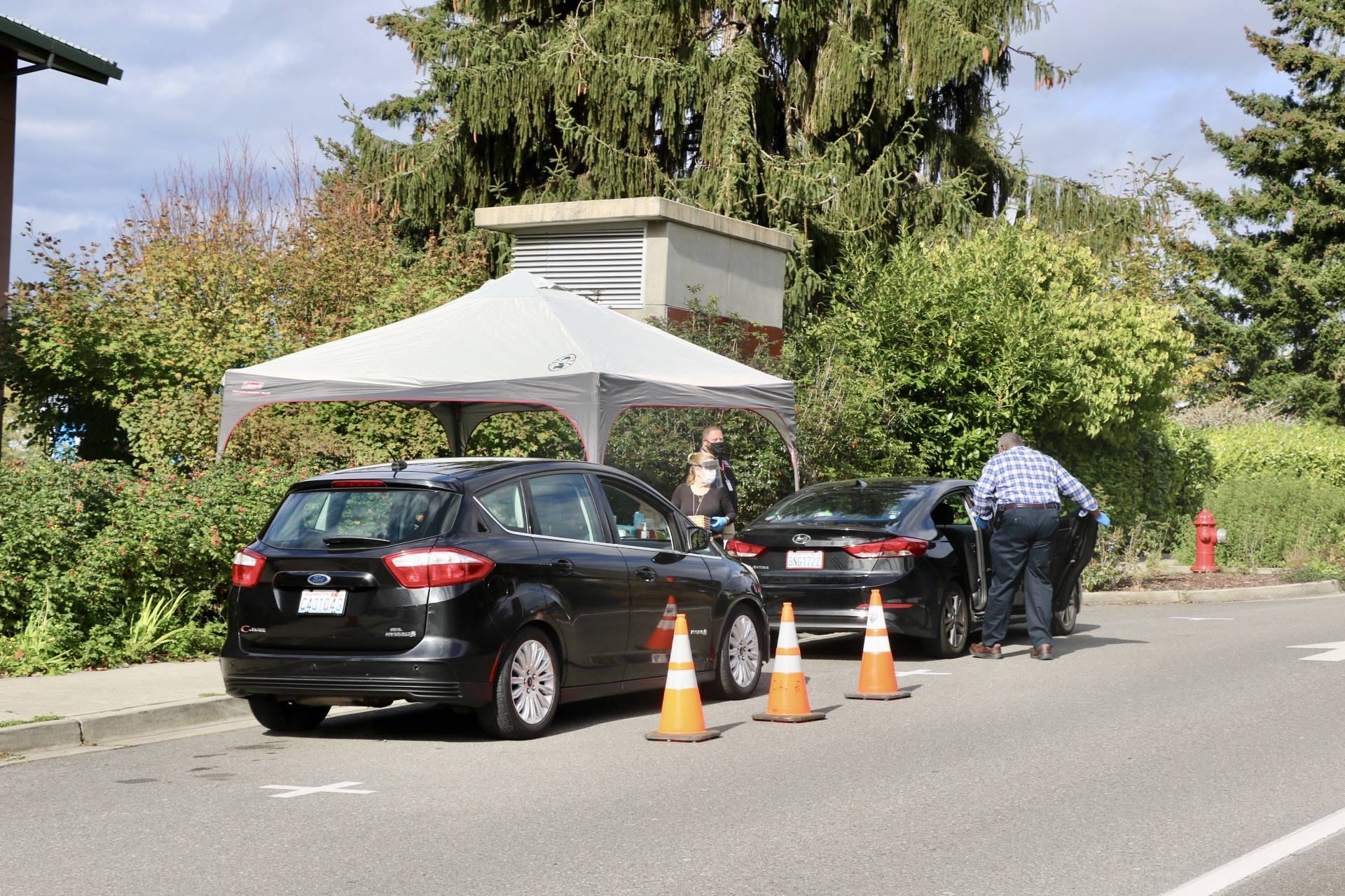 Those without insurance went to the far tent hosted by Kitsap Health District.