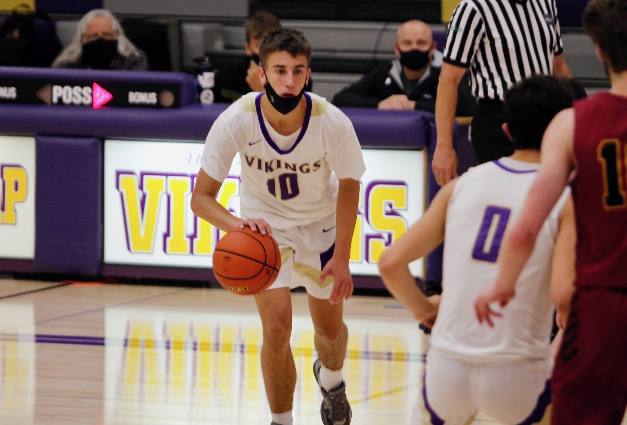 Cade Orness was one of four North Kitsap players to score 20 or more points in the team’s first round win over Kingston. (Mark Krulish/Kitsap News Group)
Cade Orness was one of four North Kitsap players to score 20 or more points in the team’s first round win over Kingston. (Mark Krulish/Kitsap News Group)