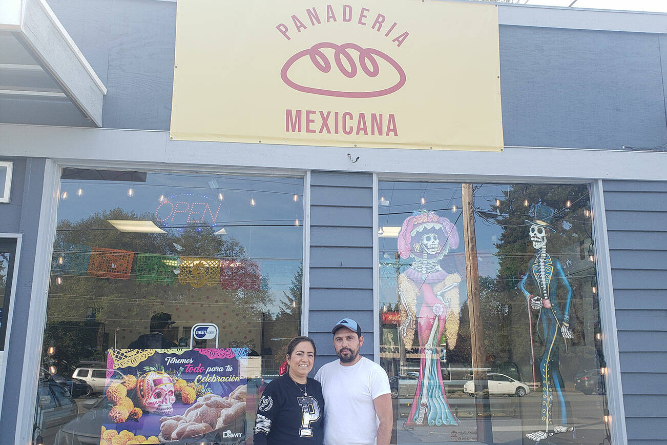 Co-owner Luis Montes with his wife Liliana who also works at the bakery. Tyler Shuey/North Kitsap Herald photos