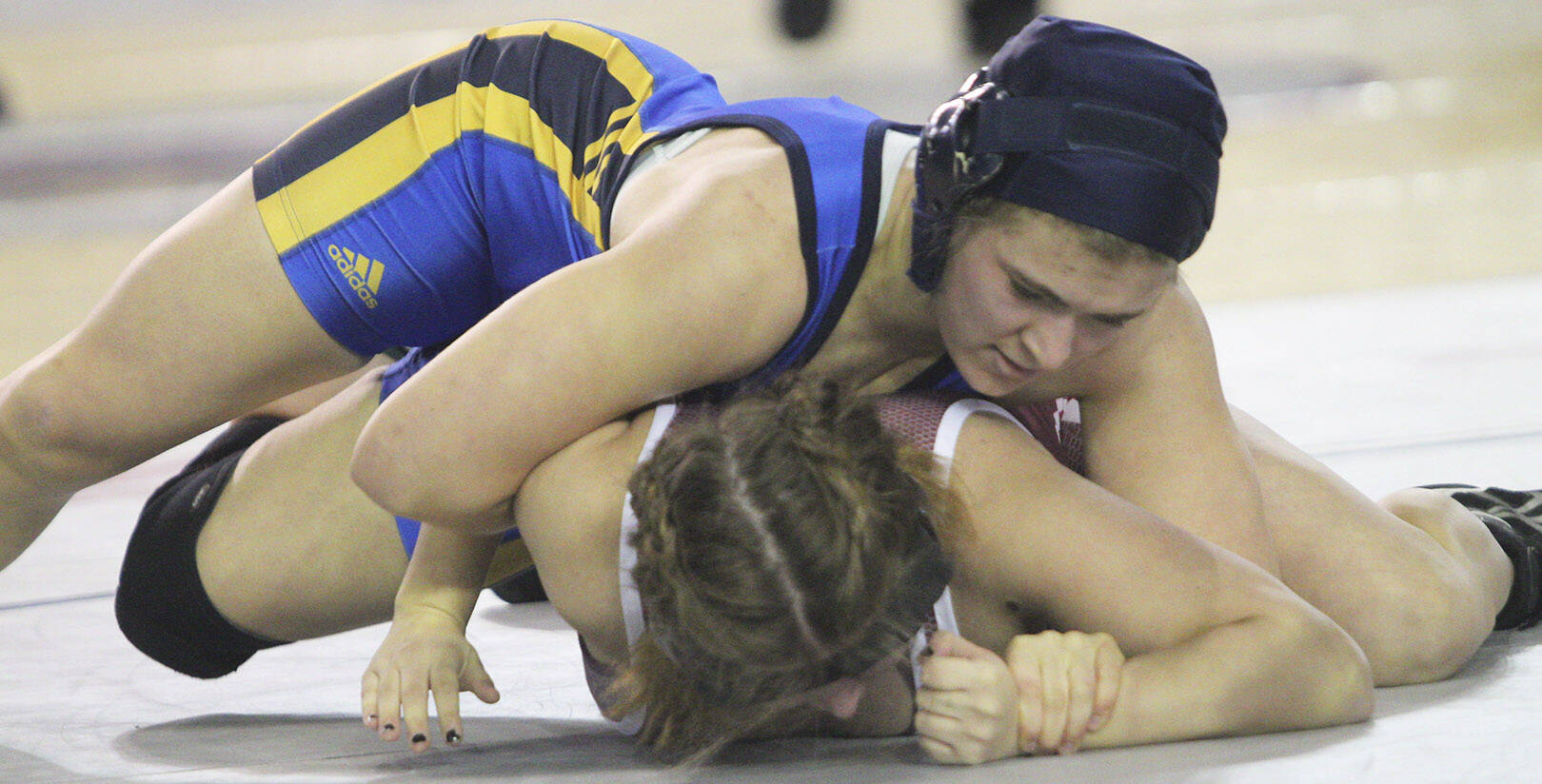 Aubrie Aukland of Bainbridge dominated her match at first. Steve Powell/Bainbridge Island Review photos