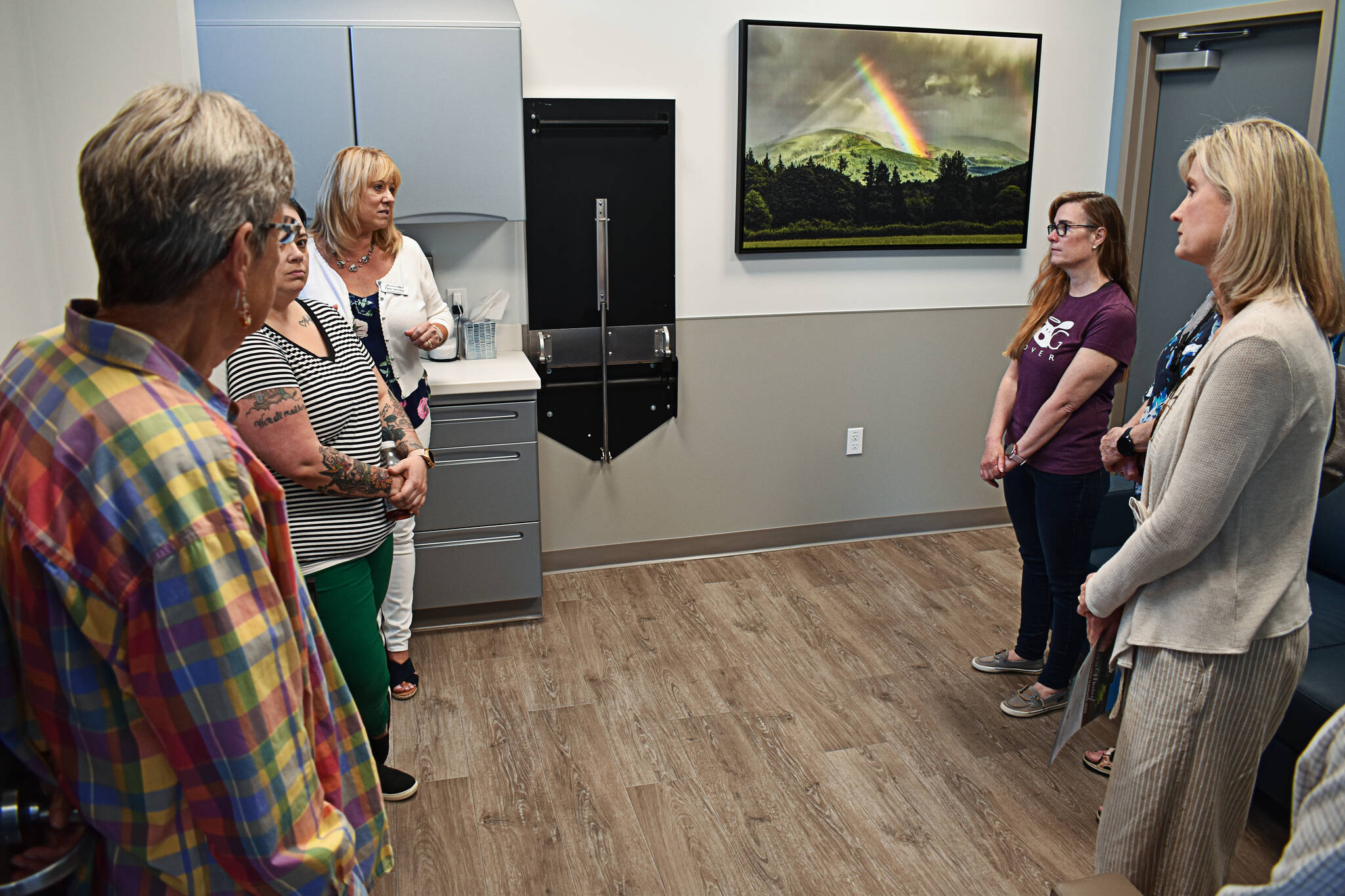 Nicholas Zeller-Singh/North Kitsap Herald Photos
AESC tries to reduce animal fear with its palette of colors and calming pictures on the walls.