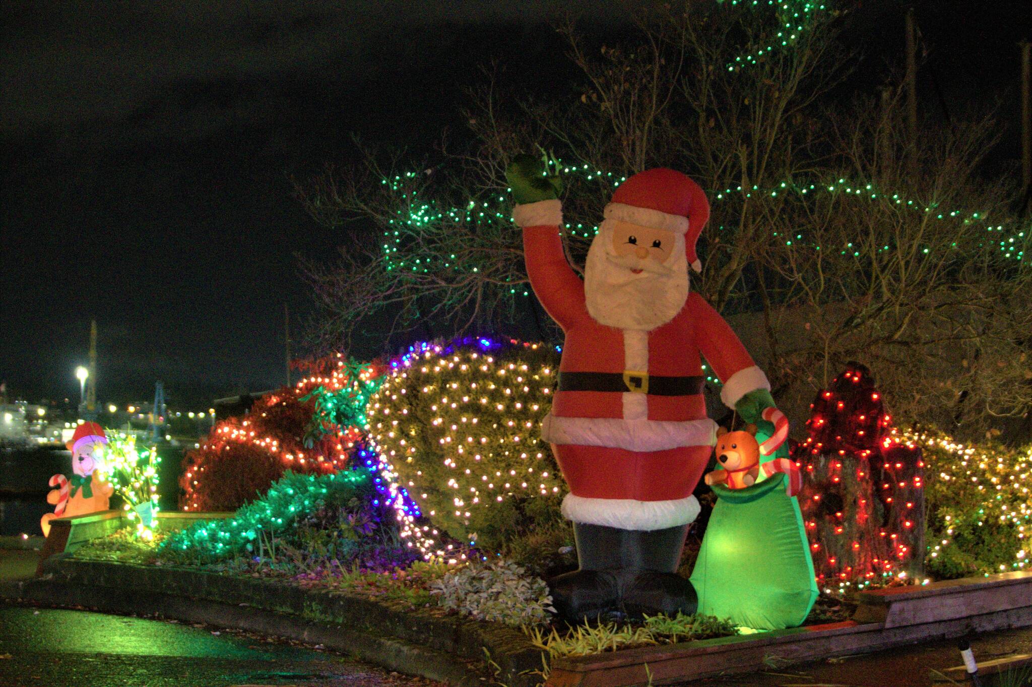 Decorations are up in Port Orchard in preparation for the festival and holiday season. Elisha Meyer/Kitsap News Group