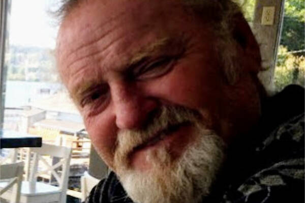 Bruce Duncan MacLay