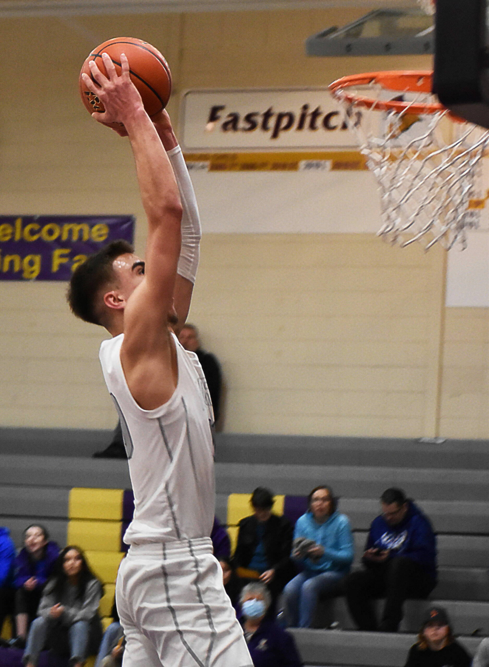 Cade Orness led the Vikings with 23 points.