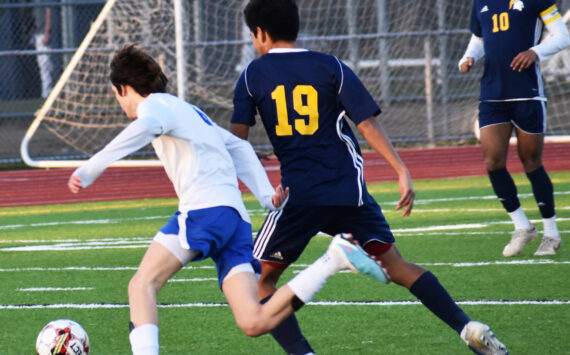 Bainbridge’s Carlos Field-Bennett fills the stat sheet with a goal and an assist in a 3-1 victory over Bremerton. Nicholas Zeller-Singh/Kitsap News Group Photos
